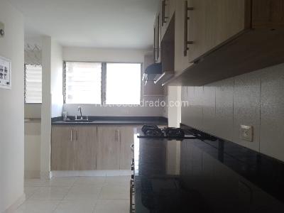 Apartamento de 3 alcobas en venta en Laureles, Medellín, 144 m² · foto 8 de 19