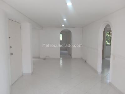 Apartamento de 3 alcobas en venta en Belen, Medellín, 85 m² · foto 3 de 12