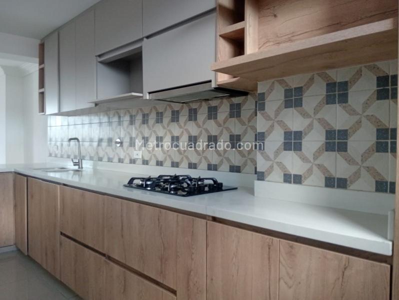 Apartamento Amplio de 3 Alcobas en Laureles Residencial - 8