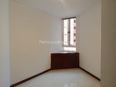 Apartamento de 3 alcobas en venta en Laureles, Medellín, 96 m² · foto 12 de 17