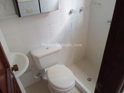 Apartamento de 3 alcobas en venta en Laureles, Medellín, 96 m² · foto 15 de 17