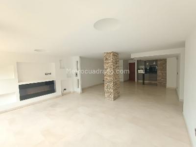 Apartamento en arriendo en Belen, Medellín · foto 3 de 17