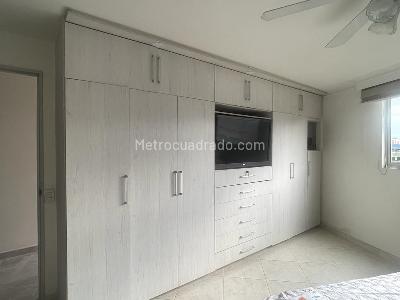 Apartamento de 3 alcobas en venta en Laureles, Medellín, 134 m² · foto 10 de 18