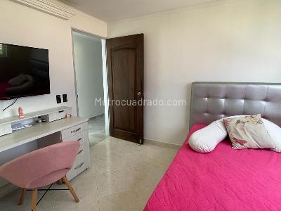 Apartamento de 3 alcobas en venta en Laureles, Medellín, 134 m² · foto 11 de 18