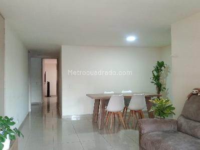 Apartamento en venta en Laureles, Medellín · foto 2 de 20