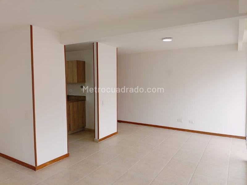 3BR Apartment Near Commercial Centers in Belen - 3