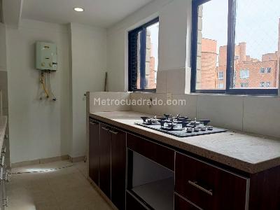 Apartamento en arriendo en Belen, Medellín · foto 5 de 11