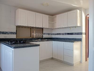 Apartamento en venta en Laureles, Medellín · foto 7 de 20