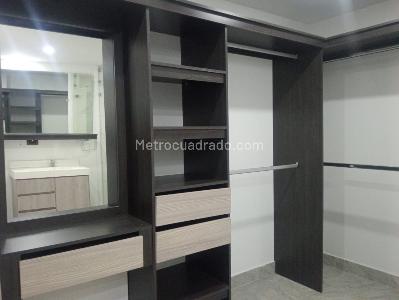 Apartamento de 3 alcobas en venta en Laureles, Medellín, 110 m² · foto 15 de 20