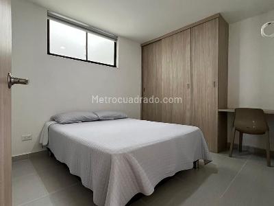Apartamento de 3 alcobas en arriendo en Laureles, Medellín, 95 m² · foto 10 de 15