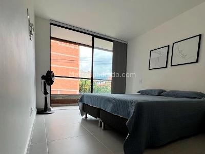 Apartamento de 3 alcobas en arriendo en Laureles, Medellín, 95 m² · foto 7 de 15