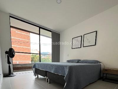 Apartamento de 3 alcobas en arriendo en Laureles, Medellín, 95 m² · foto 8 de 15