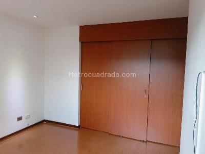 Apartamento de 2 alcobas en arriendo en Belen, Medellín, 80 m² · foto 11 de 17