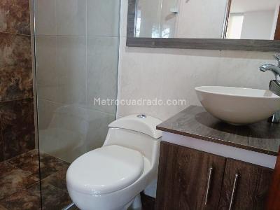 Apartamento de 2 alcobas en arriendo en Belen, Medellín, 80 m² · foto 16 de 17