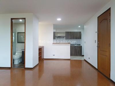 Apartamento de 2 alcobas en arriendo en Belen, Medellín, 80 m² · foto 2 de 17