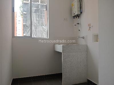 Apartamento en arriendo en Laureles, Medellín · foto 19 de 19