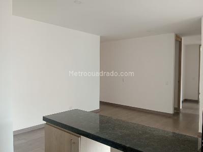 Apartamento en arriendo en Laureles, Medellín · foto 2 de 19