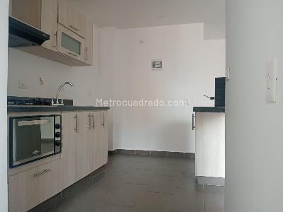 Apartamento en arriendo en Laureles, Medellín · foto 7 de 19