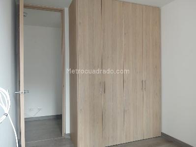 Apartamento en arriendo en Laureles, Medellín · foto 9 de 19