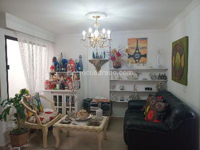 Apartamento de 4 alcobas en venta en Laureles, Medellín, 205 m² · foto 10 de 20