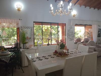 Apartamento de 4 alcobas en venta en Laureles, Medellín, 205 m² · foto 6 de 20