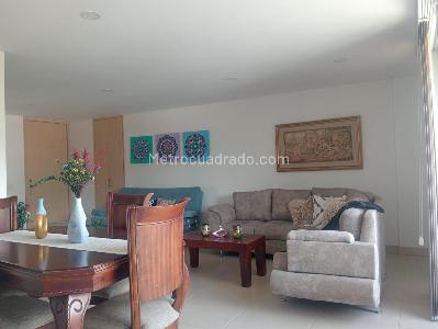 Apartamento de 3 alcobas en venta en Las Acacias, Medellín, 112 m² · foto 3 de 20