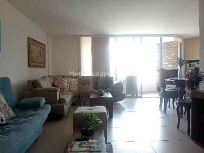 Apartamento de 3 alcobas en venta en Las Acacias, Medellín, 112 m² · foto 4 de 20