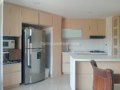 Apartamento de 3 alcobas en venta en Las Acacias, Medellín, 112 m² · foto 6 de 20
