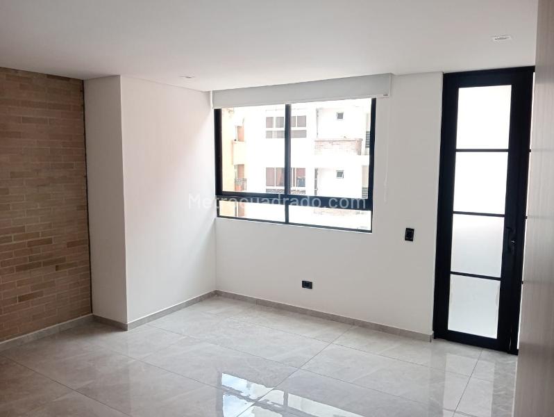 Apartamento Exterior de 3 Alcobas y 3 Baños en Las Acacias, Laureles - 7