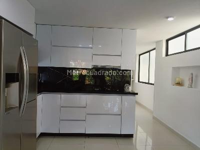Apartamento de 2 alcobas en venta en Belen, Medellín, 122 m² · foto 8 de 18