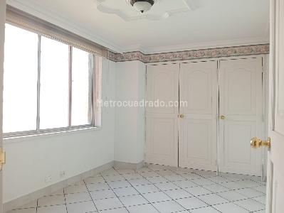 Apartamento en venta en Laureles, Medellín · foto 12 de 19