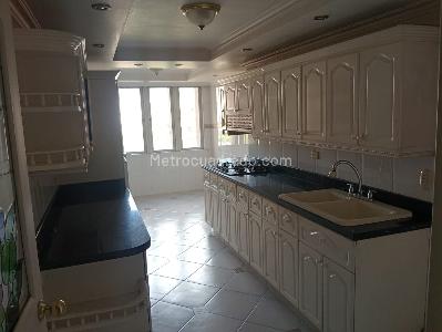Apartamento en venta en Laureles, Medellín · foto 5 de 19