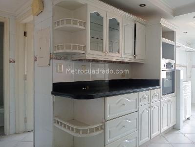 Apartamento en venta en Laureles, Medellín · foto 8 de 19