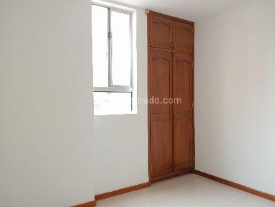 Apartamento en arriendo en Laureles, Medellín · foto 10 de 14