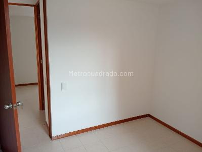 Apartamento en arriendo en Laureles, Medellín · foto 12 de 14