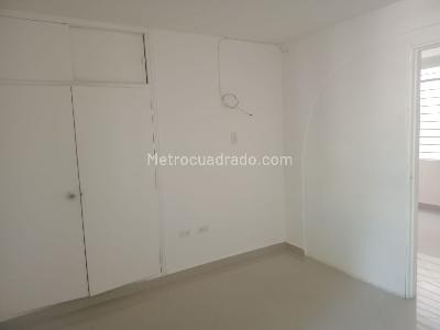 Apartamento en arriendo en Laureles, Medellín · foto 7 de 13