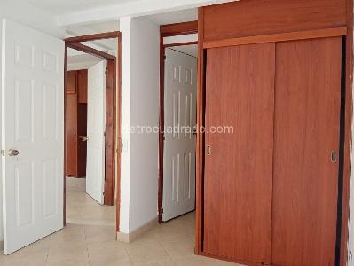 Apartamento de 2 alcobas en arriendo en Laureles, Medellín, 56 m² · foto 10 de 16