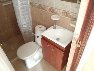 Apartamento de 2 alcobas en arriendo en Laureles, Medellín, 56 m² · foto 13 de 16