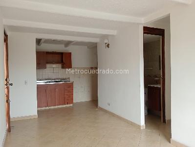 Apartamento de 2 alcobas en arriendo en Laureles, Medellín, 56 m² · foto 2 de 16