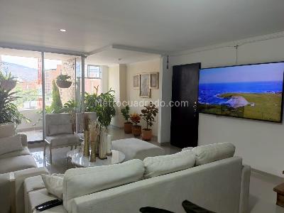 Apartamento de 4 alcobas en venta en Belen, Medellín, 245 m² · foto 3 de 16
