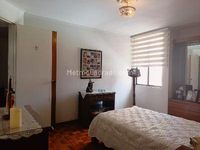 Apartamento de 3 alcobas en venta en Laureles, Medellín, 108 m² · foto 11 de 14