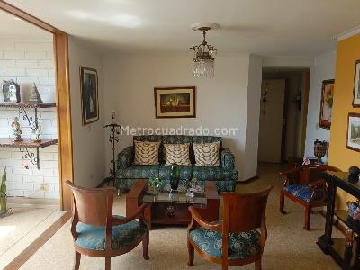 Apartamento de 3 alcobas en venta en Laureles, Medellín, 108 m² · foto 3 de 14