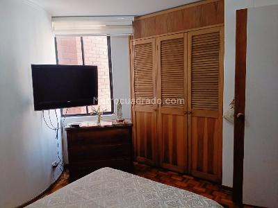 Apartamento de 3 alcobas en venta en Laureles, Medellín, 108 m² · foto 9 de 14