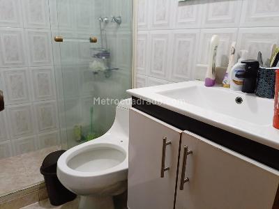 Casa de 4 alcobas en venta en Belen, Medellín, 189 m² · foto 12 de 13