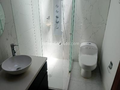 Apartamento de 3 alcobas en arriendo en Laureles, Medellín, 250 m² · foto 17 de 20