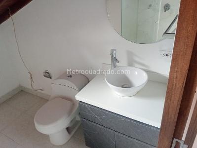 Apartamento de 3 alcobas en arriendo en Laureles, Medellín, 250 m² · foto 19 de 20