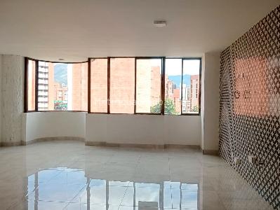 Apartamento de 3 alcobas en arriendo en Laureles, Medellín, 250 m² · foto 3 de 20
