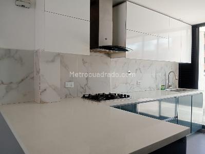 Apartamento de 3 alcobas en arriendo en Laureles, Medellín, 250 m² · foto 7 de 20