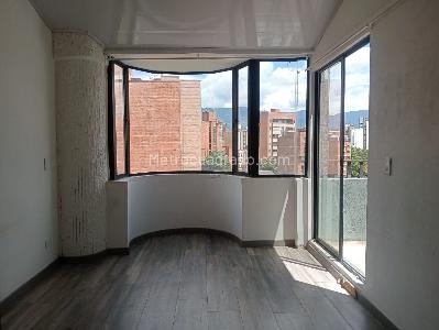 Apartamento de 3 alcobas en arriendo en Laureles, Medellín, 250 m² · foto 9 de 20