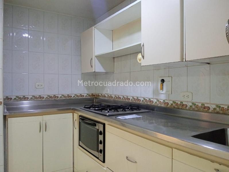 Casa de 3 Alcobas con Servicios Modernos en La América - 5